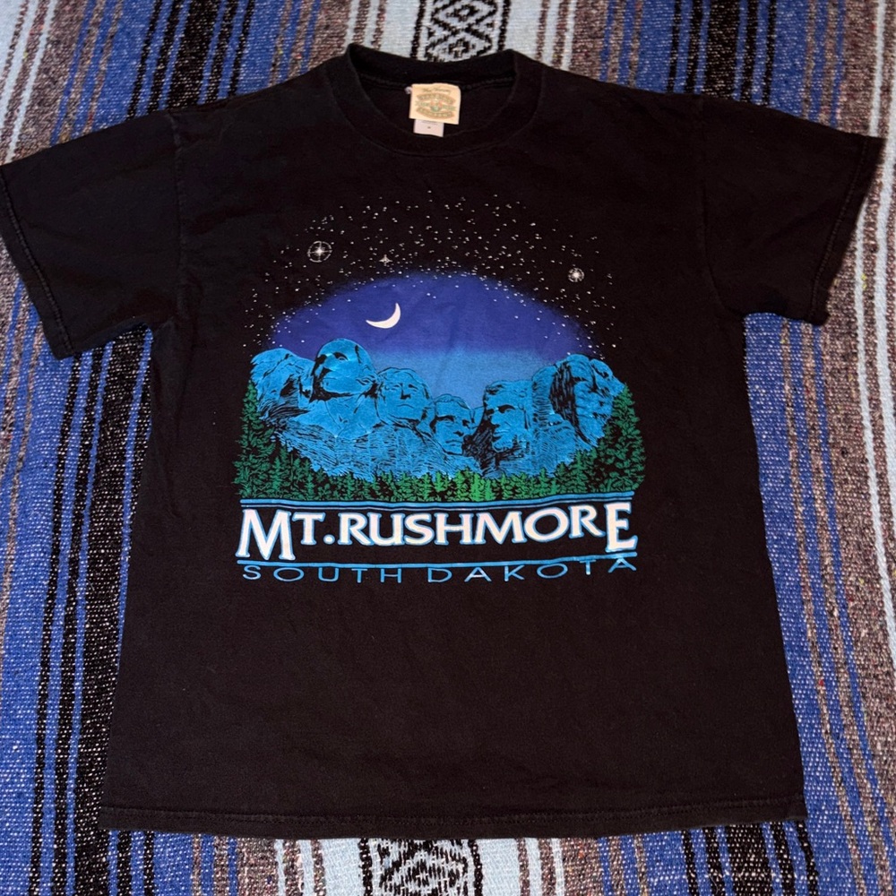 Vintage 90s Mt. Rushmore Tee Shirt